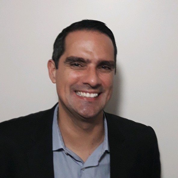 Douglas Santanna_T-Systems