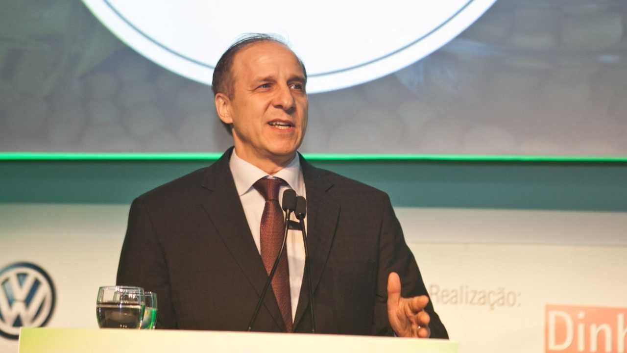 JETER KAVROKOV