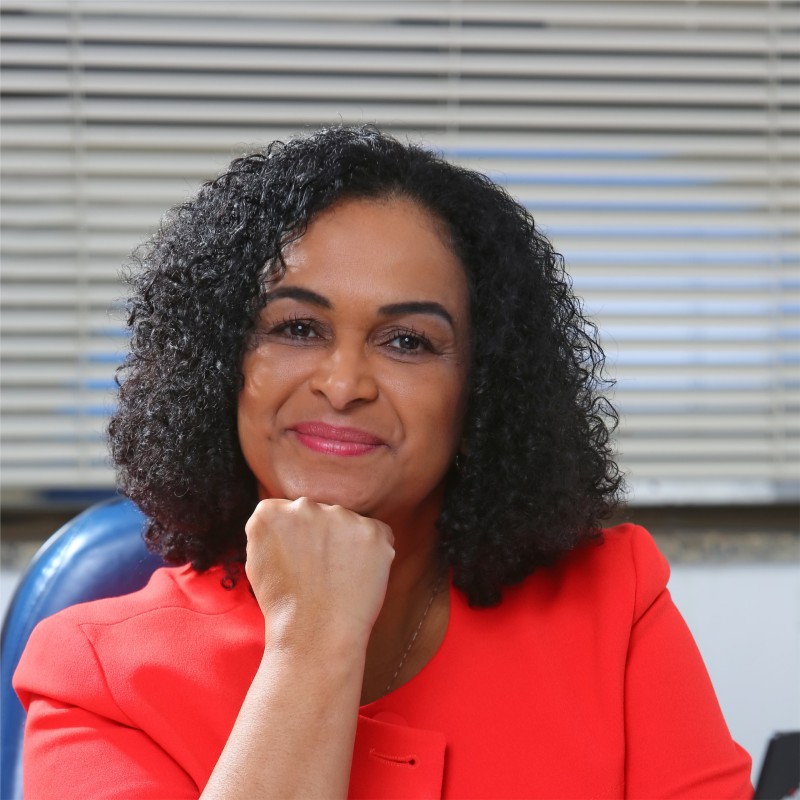 Elaine Ribeiro