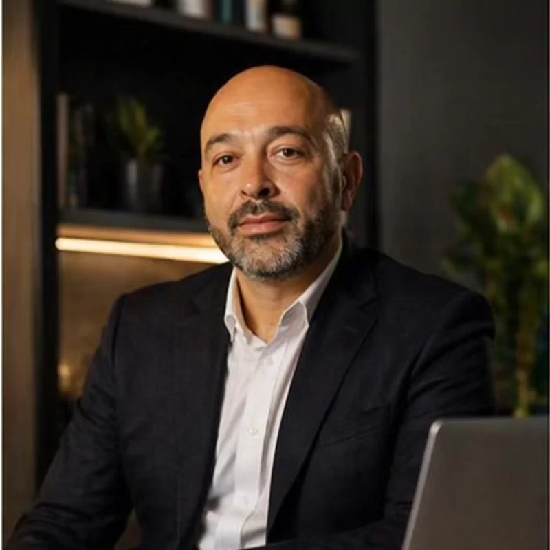 Max Carneiro