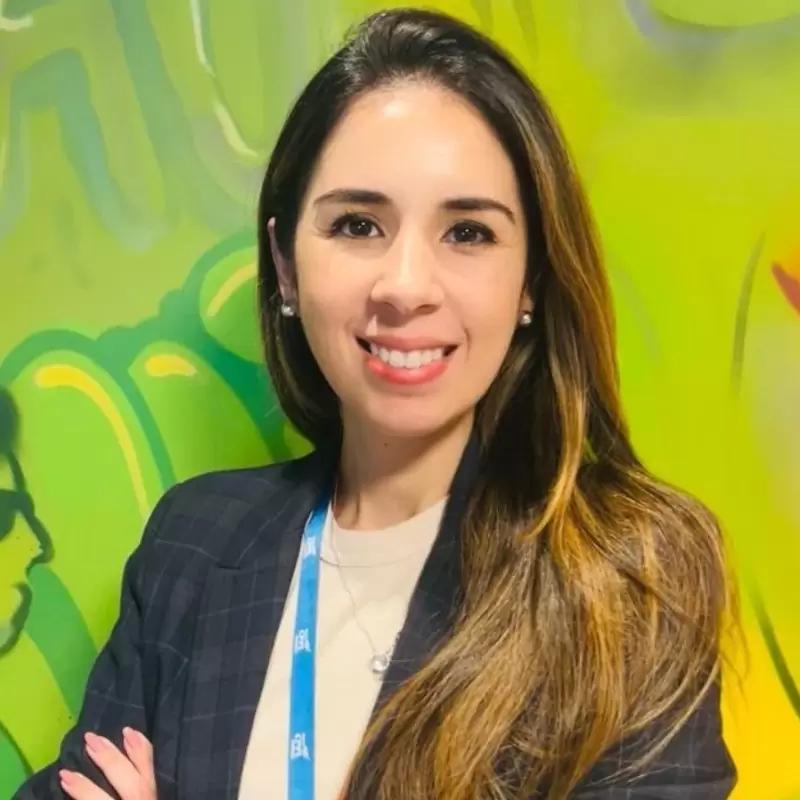 Mayara Azzi Fernandez