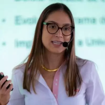 Ana Carolina Oliveira Paiva