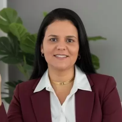 Paula Torres Rabello