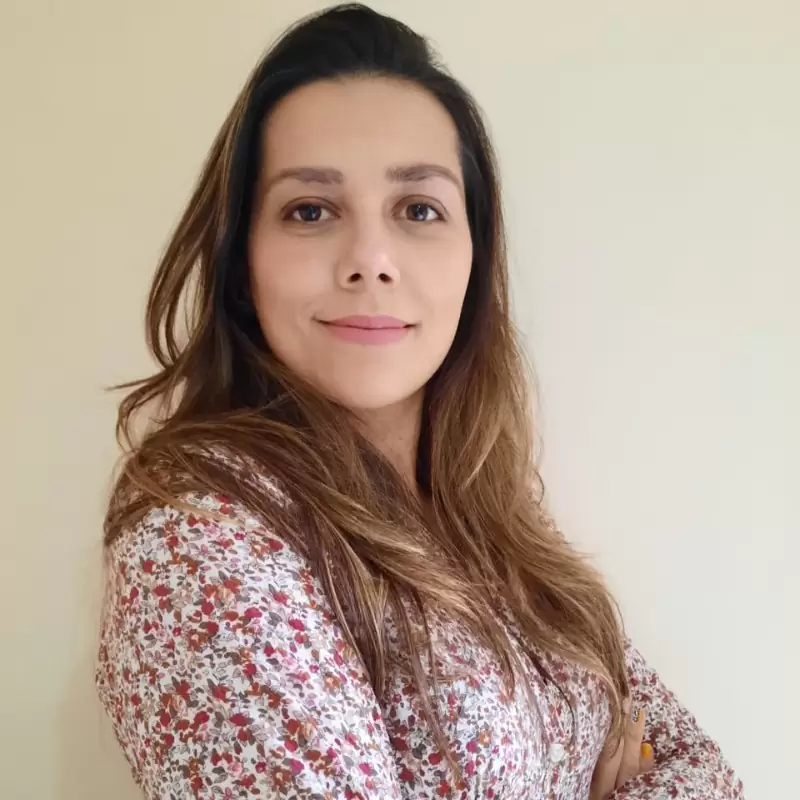 Barbara Oliveira